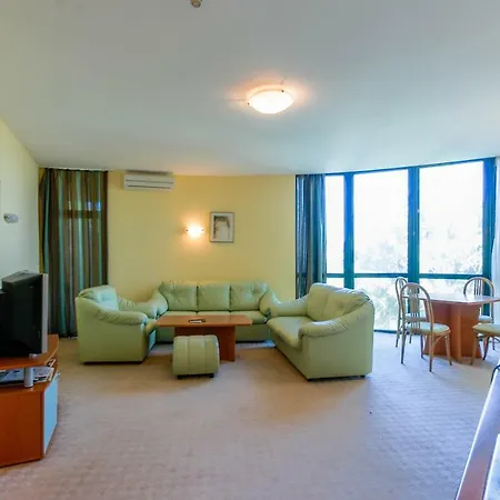 Private In Palm Beach Goldstrand